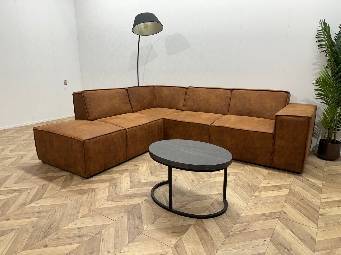 !Showroom Model! Cognac Bruine Suède Lederen Hoekbank ~ Vaste Kussens