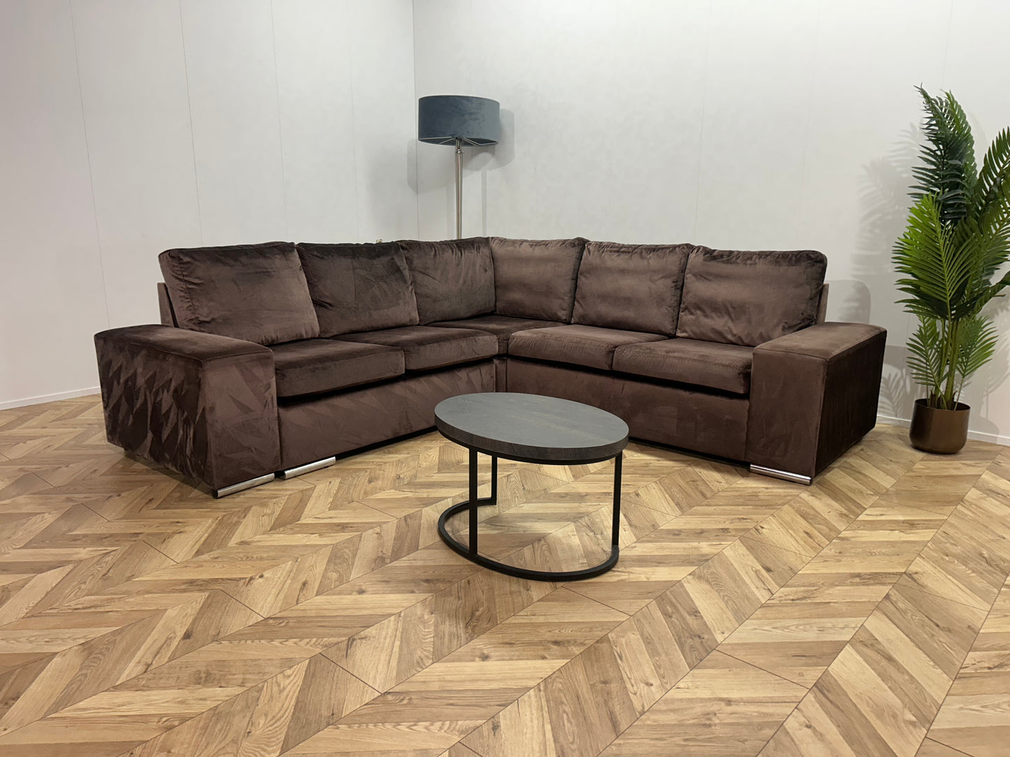 Bruine Velvet Hoekbank ~ Losse Kussens Met Afneembare hoezen