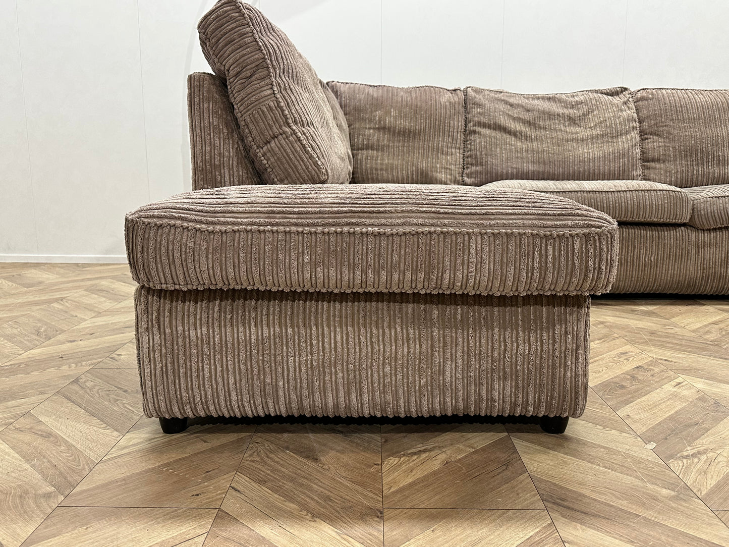 Beige Ribstof Hoekbank ~ Losse Kussens Met Afneembare Hoezen