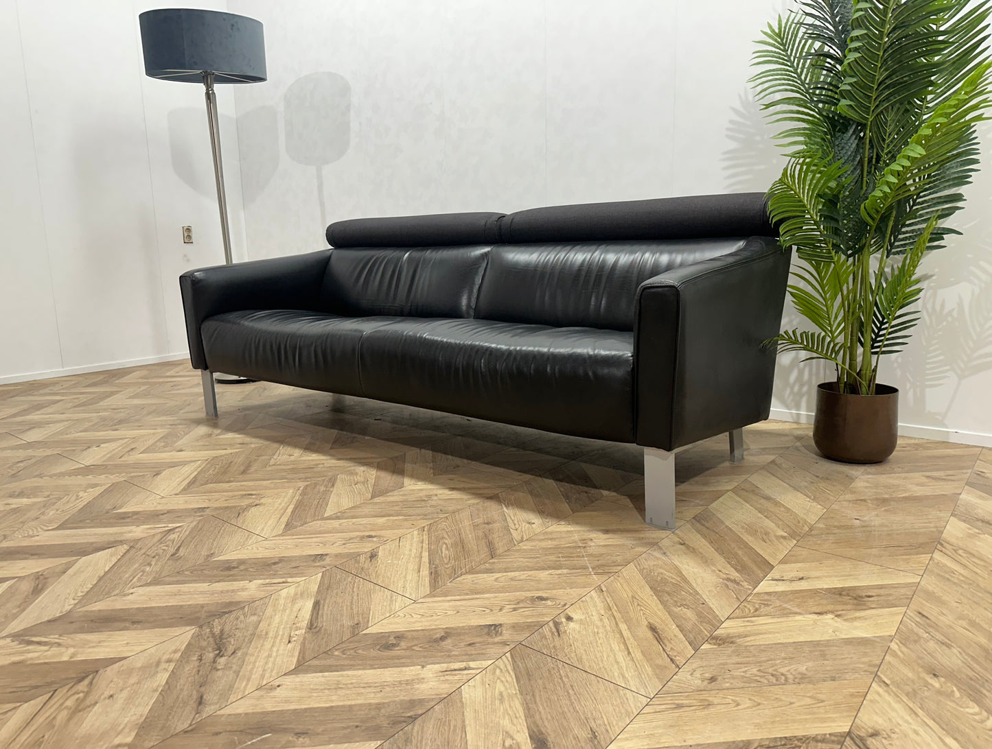 Zwarte Echt Lederen 4-Zits Bank Inc Fauteuil ~ Verstelbare Stoffen Hoofdsteunen