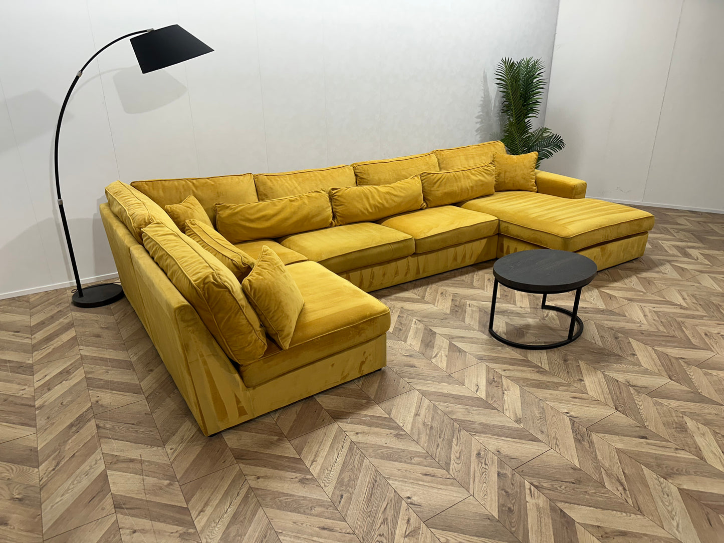 Gele Ruime Velvet U Bank ~ Losse Kussens Met Afneembare Hoezen