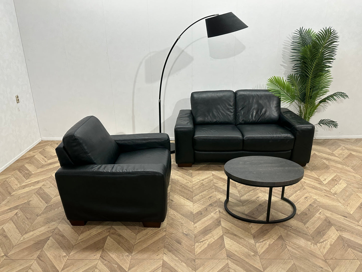 Montèl Zwart Echt Lederen 2.5-Zits Bank Inc Fauteuil ~ Vaste Kussens