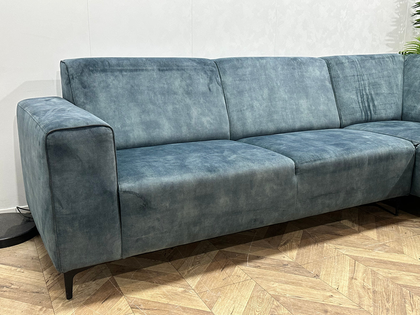 Blauwe Velvet Hoekbank ~ Nieuwstaat