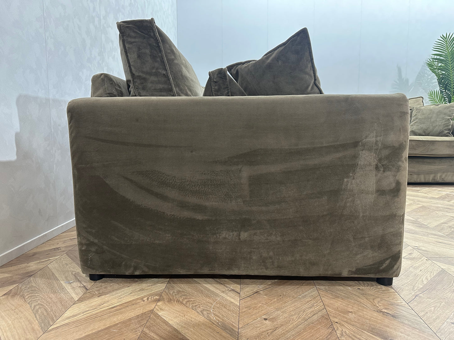 Bruine Ruime Velvet Hoekbank ~ Losse Kussens Met Afneembare Hoezen
