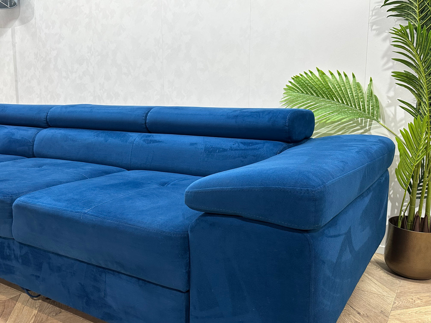 Blauwe Velvet Hoekbank ~ Slaapfunctie ~ Opbergruimte ~ Nieuwstaat
