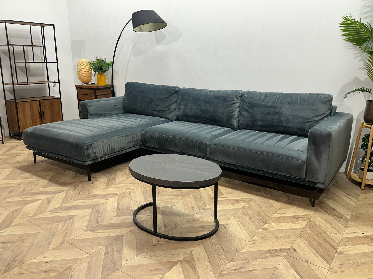 Blauwe Velvet Hoekbank ~ Losse Rugkussens Met Afneembare Hoezen