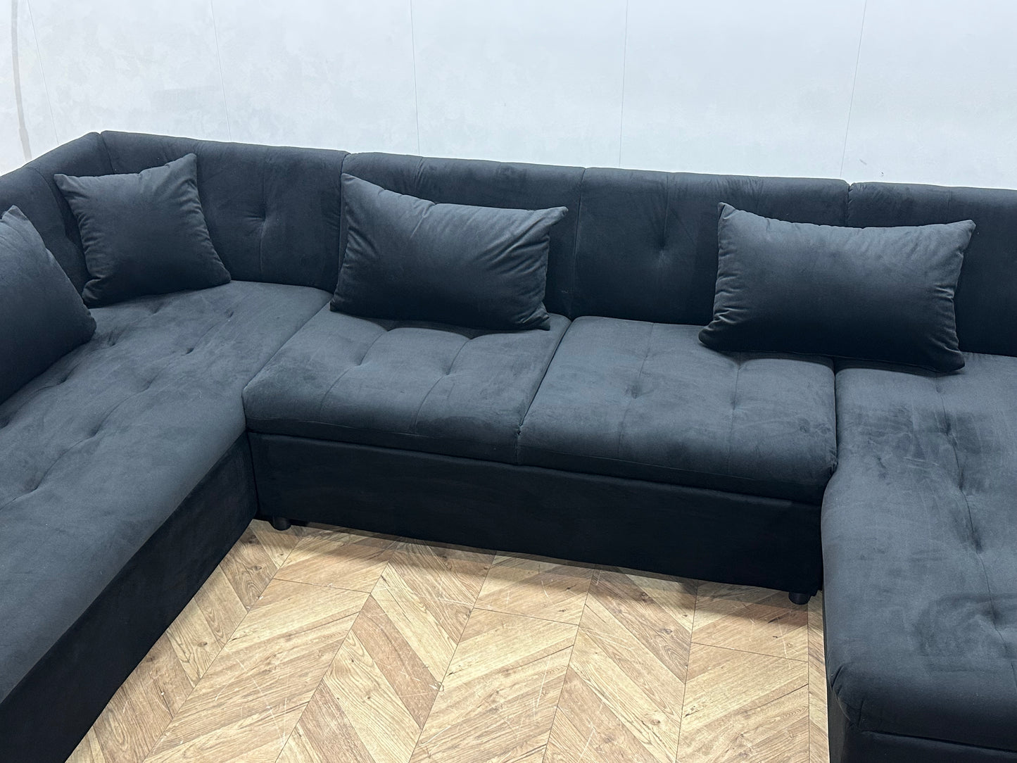 !Showroommodel! Zwart Velvet U Bank