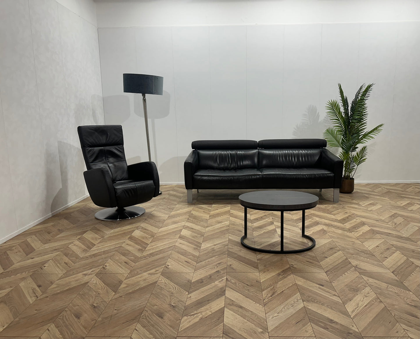 Zwarte Echt Lederen 4-Zits Bank Inc Fauteuil ~ Verstelbare Stoffen Hoofdsteunen