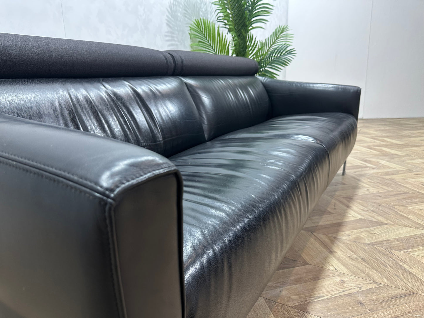 Zwarte Echt Lederen 4-Zits Bank Inc Fauteuil ~ Verstelbare Stoffen Hoofdsteunen