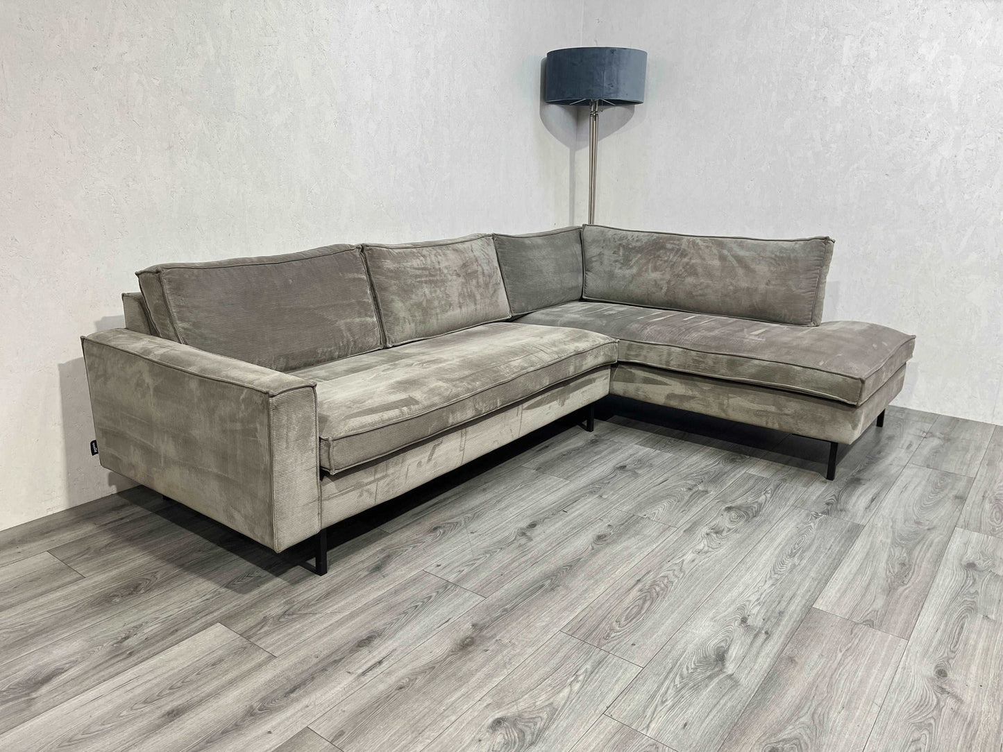 Licht Grijze Wood Ribstof Hoekbank ~ Nieuwstaat - Banken Bazaar