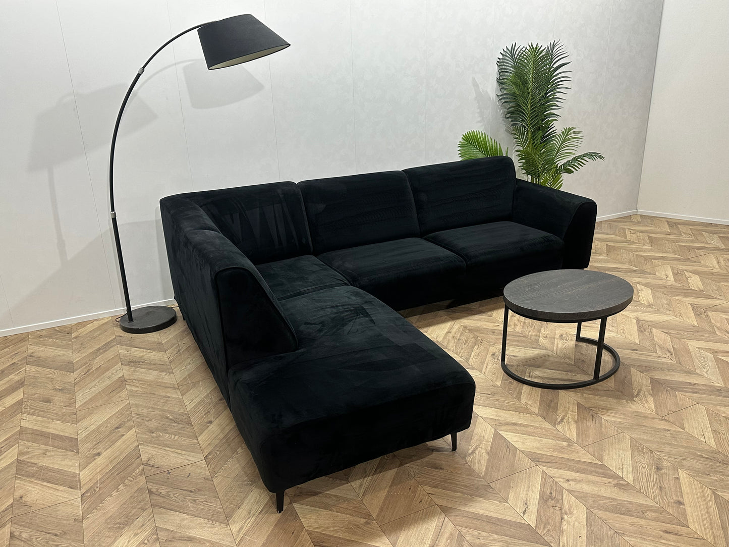 Zwart Velvet Hoekbank ~ Vaste Kussens