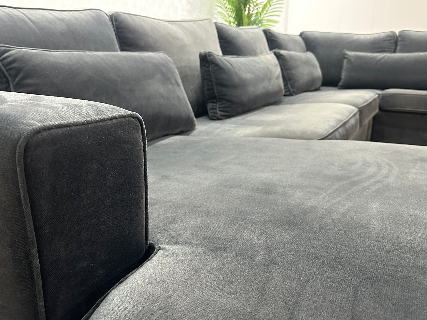 Antraciet Velvet U Bank ~ Losse Kussens Met Afneembare Hoezen