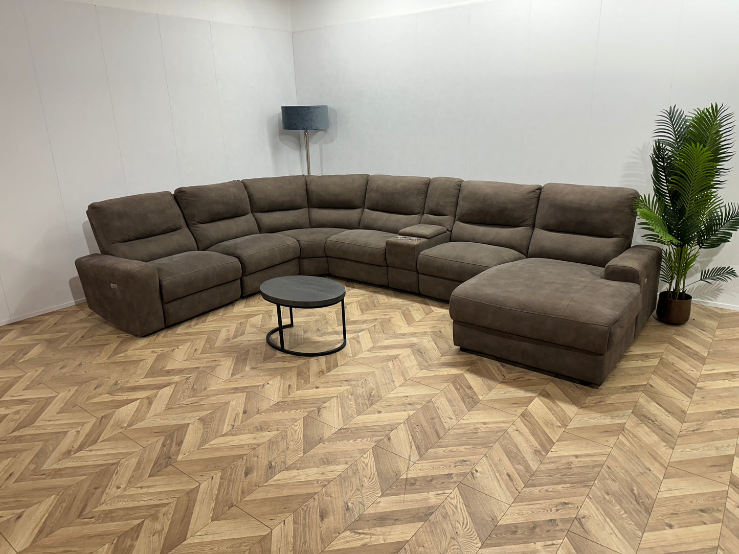 Ruime Grijze Suède Stoffen U Bank ~ Relaxfunctie