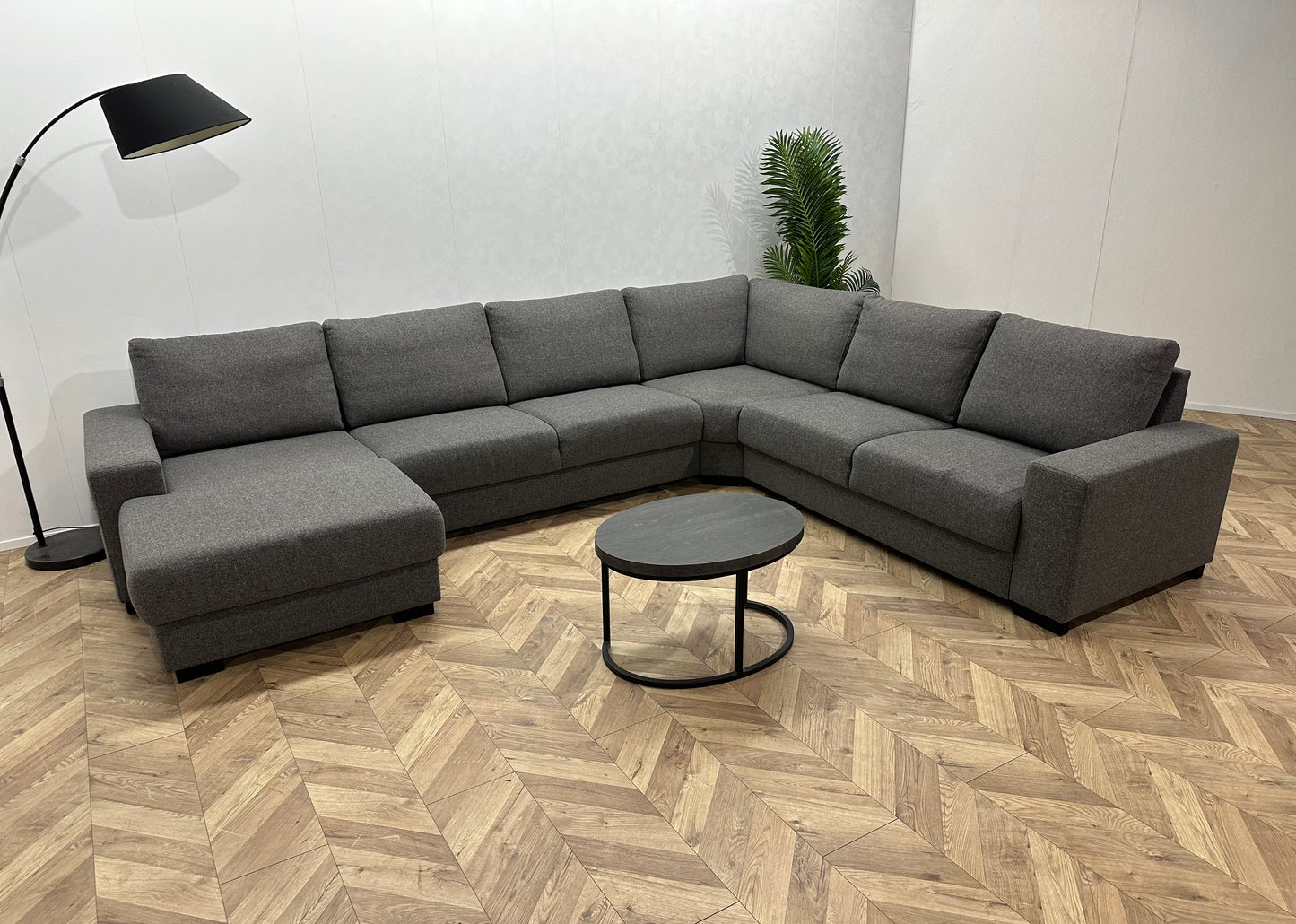Grijze U Bank ~ Losse Rugkussens Met Afneembare Hoezen
