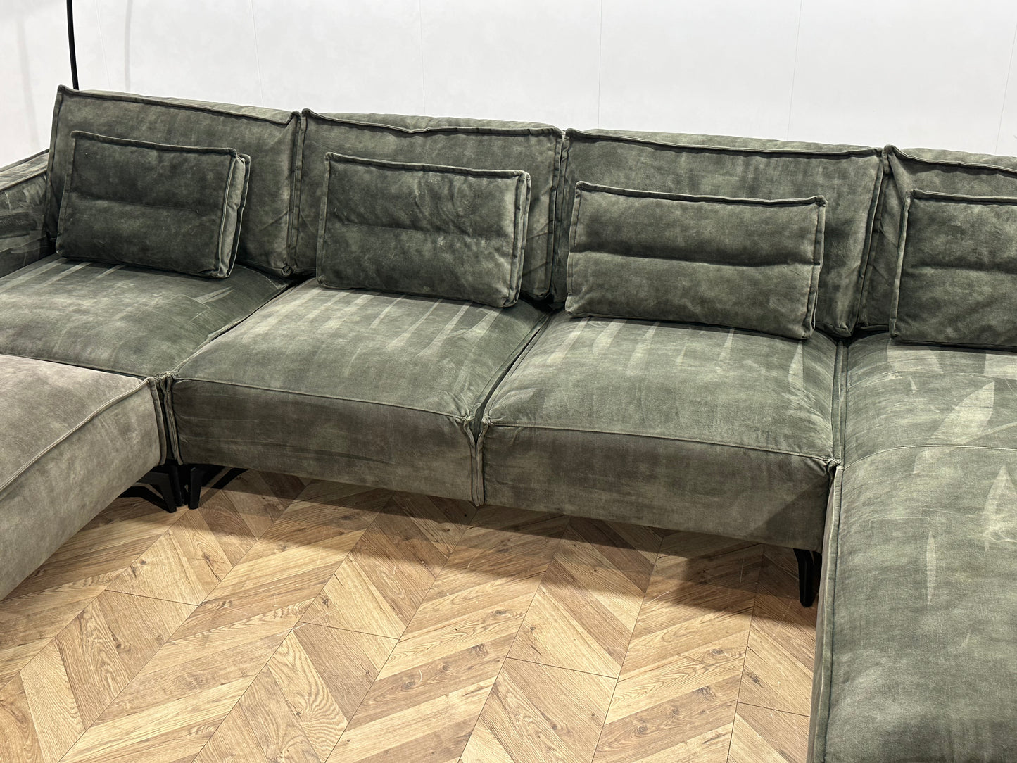 Room108 Groene Velvet U Bank ~ Losse Kussens Met Afneembare Hoezen