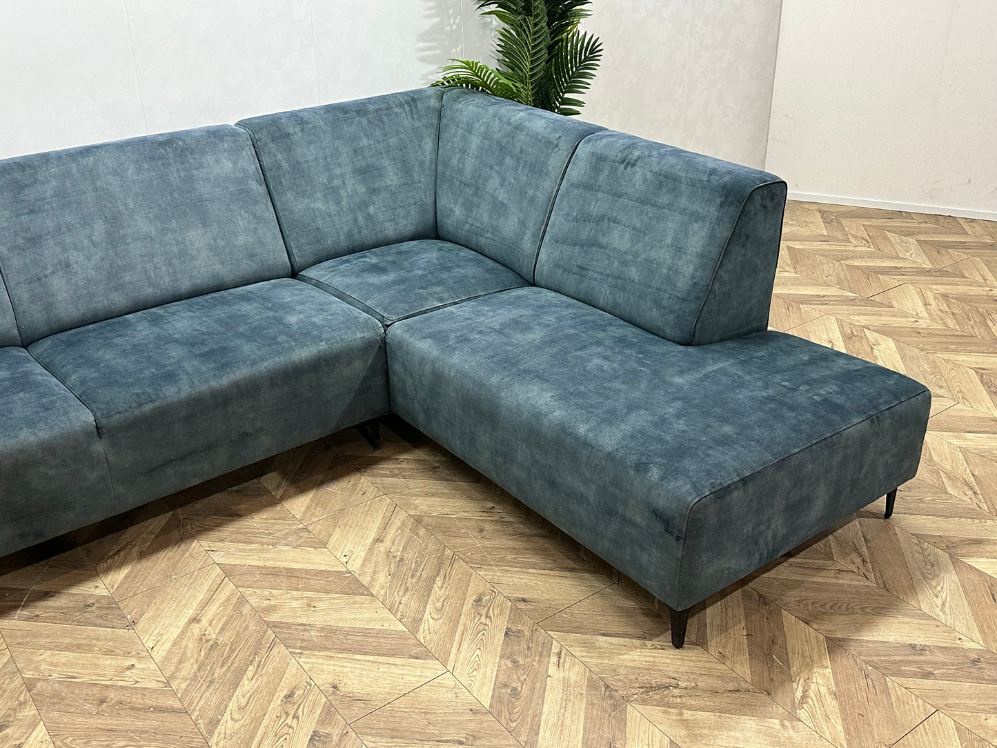 Blauwe Velvet Hoekbank ~ Nieuwstaat