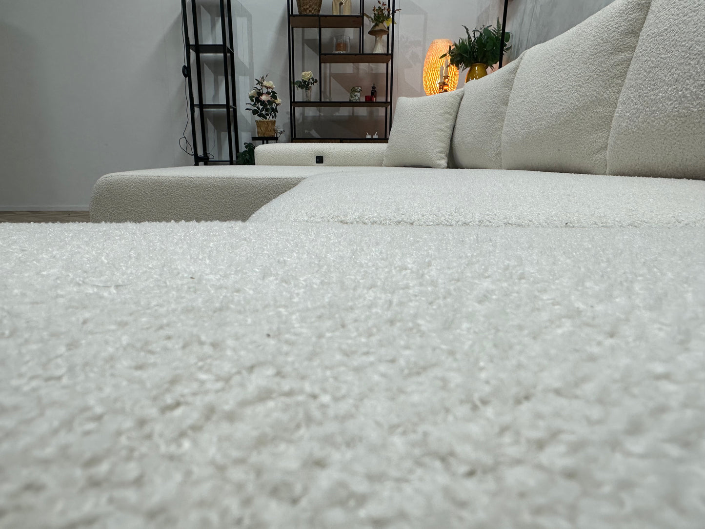 !Showroommodel! Witte Bouclé Stoffen U Bank ~ Oplaadfunctie