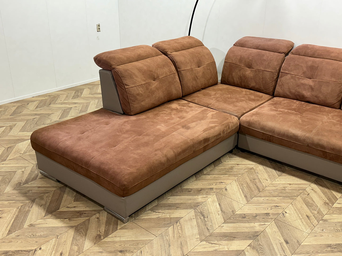 Cognac Bruine/Grijze Suède Stoffen/Lederen U Bank ~ Opbergruimte ~ Verstelbare Rug/Hoofdsteunen
