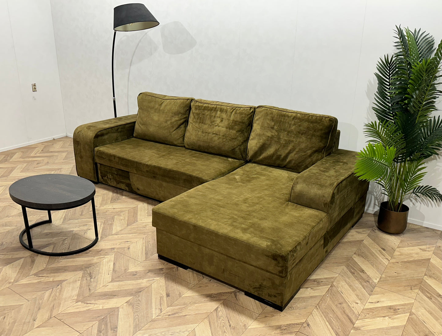 Groene Velvet Hoekbank ~ Losse Rugkussens Met Afneembare Hoezen