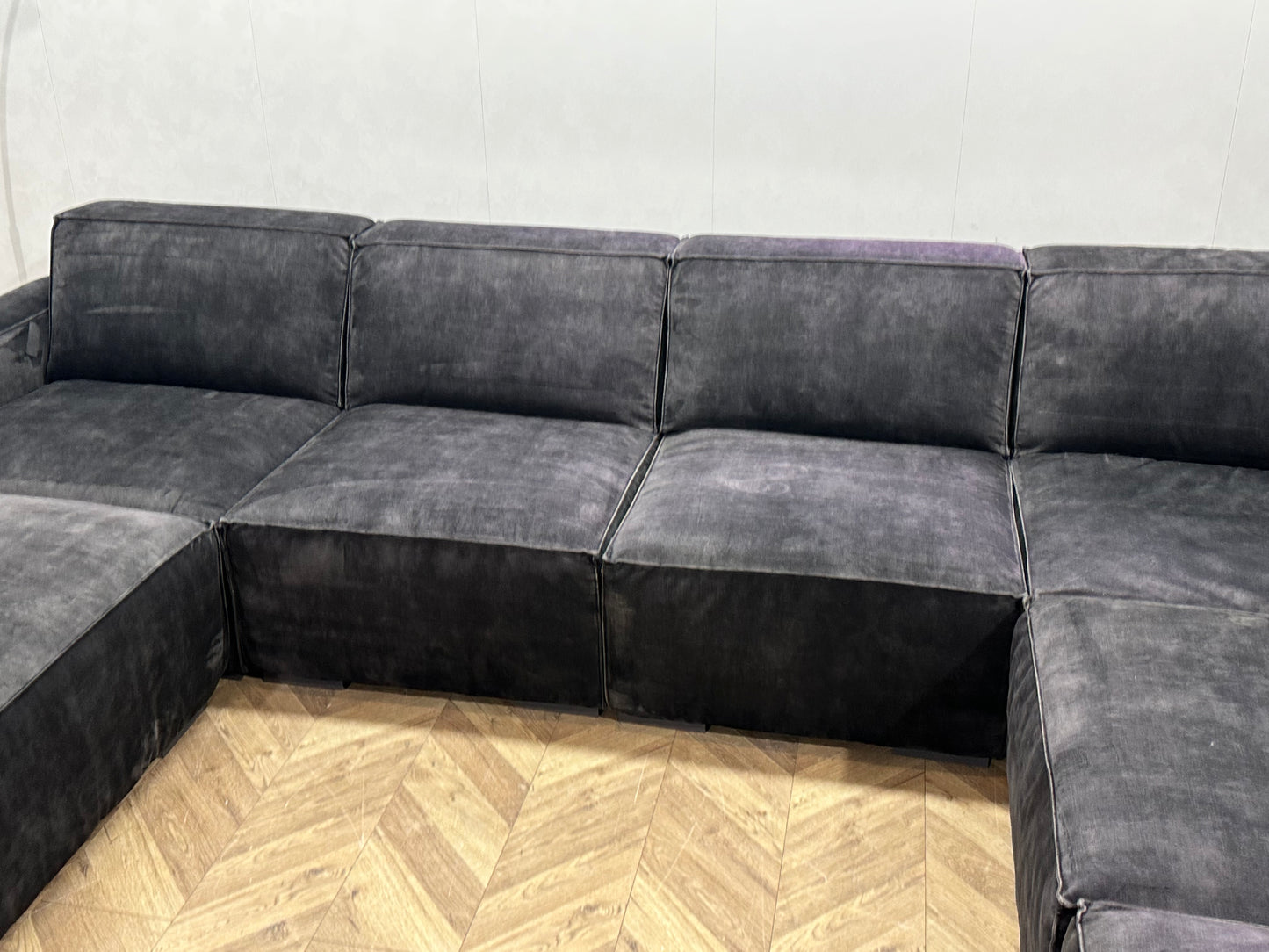 AvantGarde Antraciet Velvet U Bank ~ Vaste Kussens