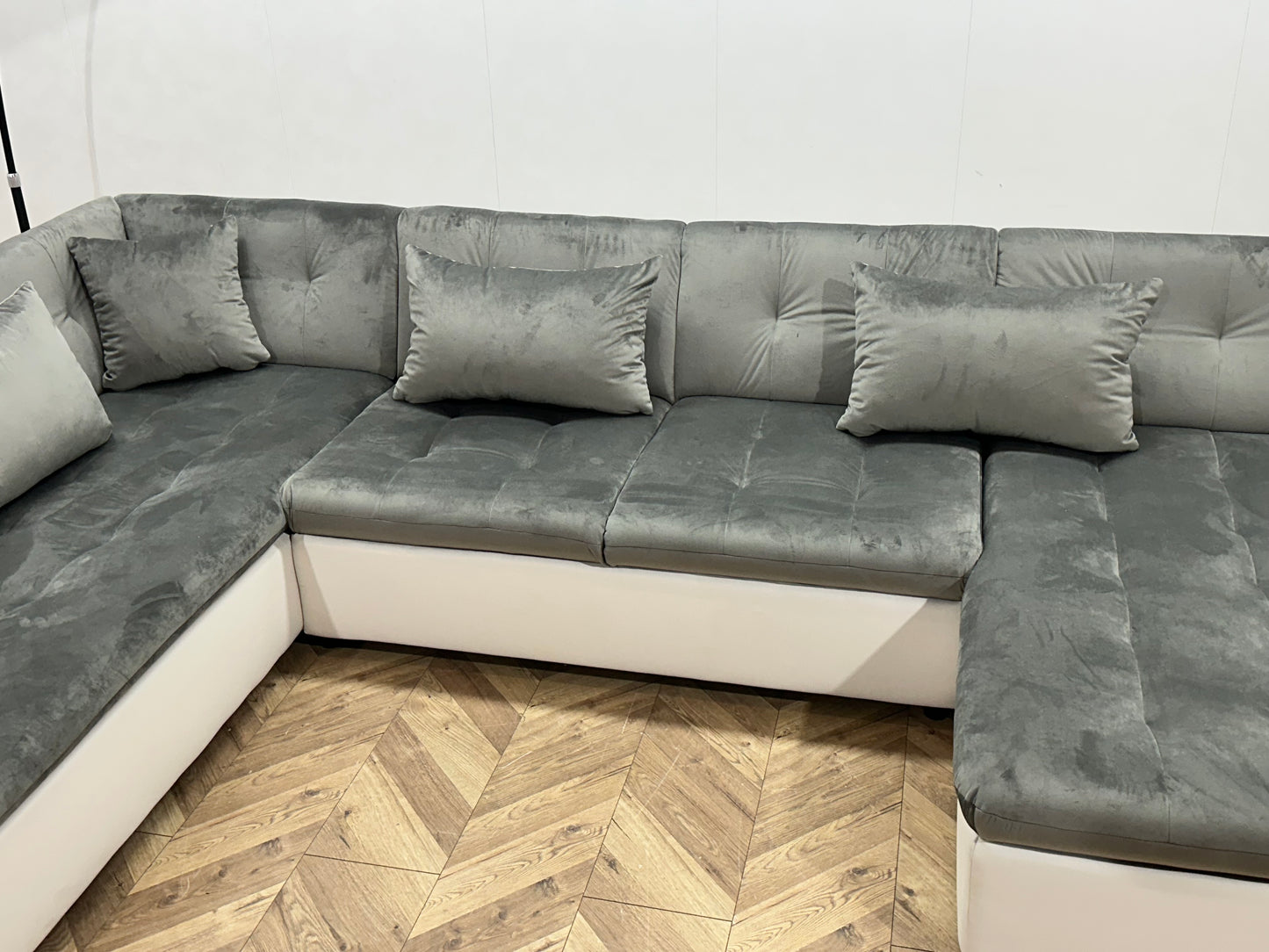 !Showroommodel! Wit/Grijze Lederen Velvet U Bank