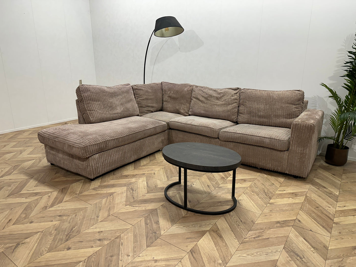 Beige Ribstof Hoekbank ~ Losse Kussens Met Afneembare Hoezen