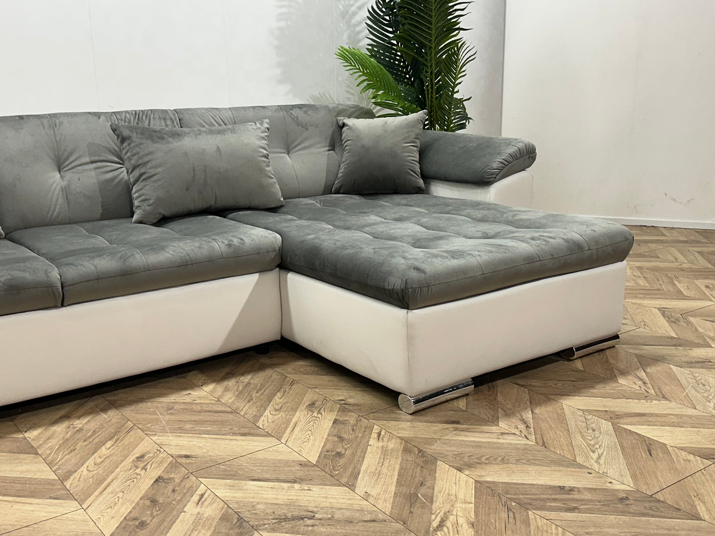 !Showroommodel! Wit/Grijze Lederen Velvet U Bank