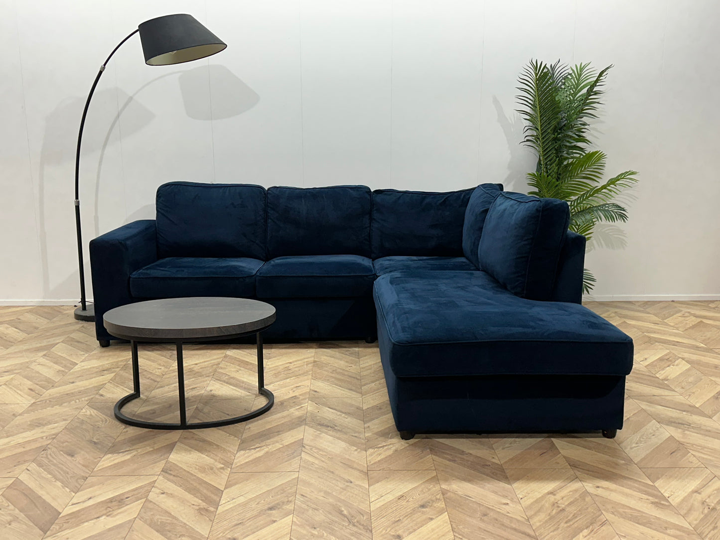 Blauwe Velvet Hoekbank ~ Losse Kussens Met Afneembare Hoezen