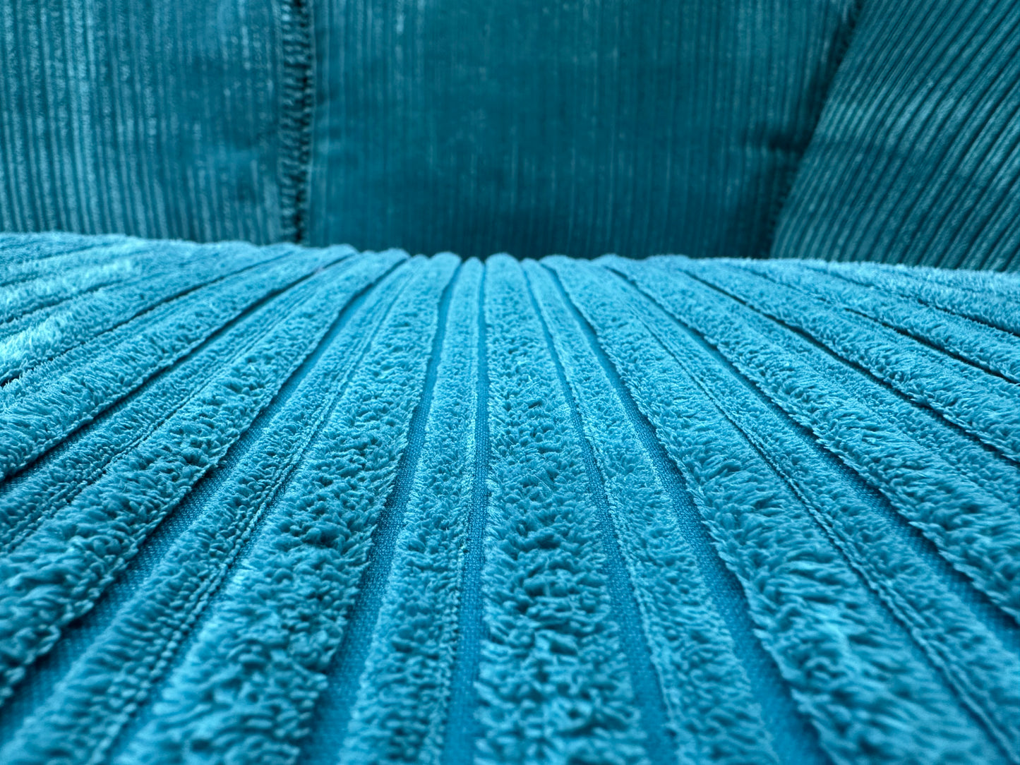 Licht Blauwe Ribstof Hoekbank ~ Losse Kussens Met Afneembare Hoezen