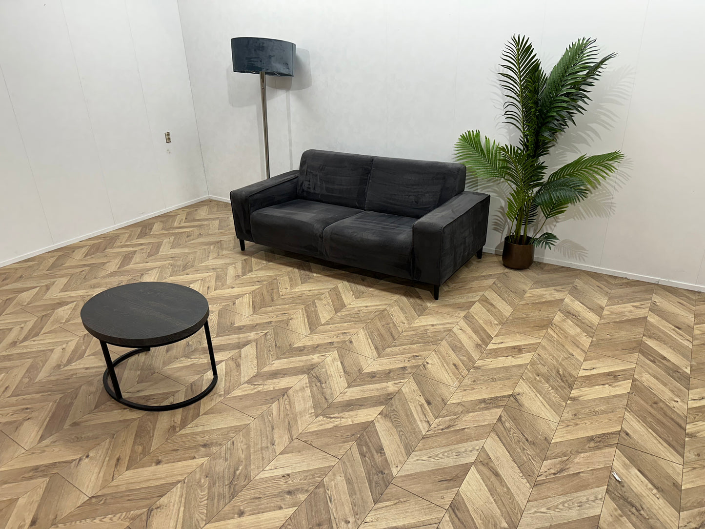 Antraciet Velvet 2.5-Zits Bank ~ Vaste Kussens