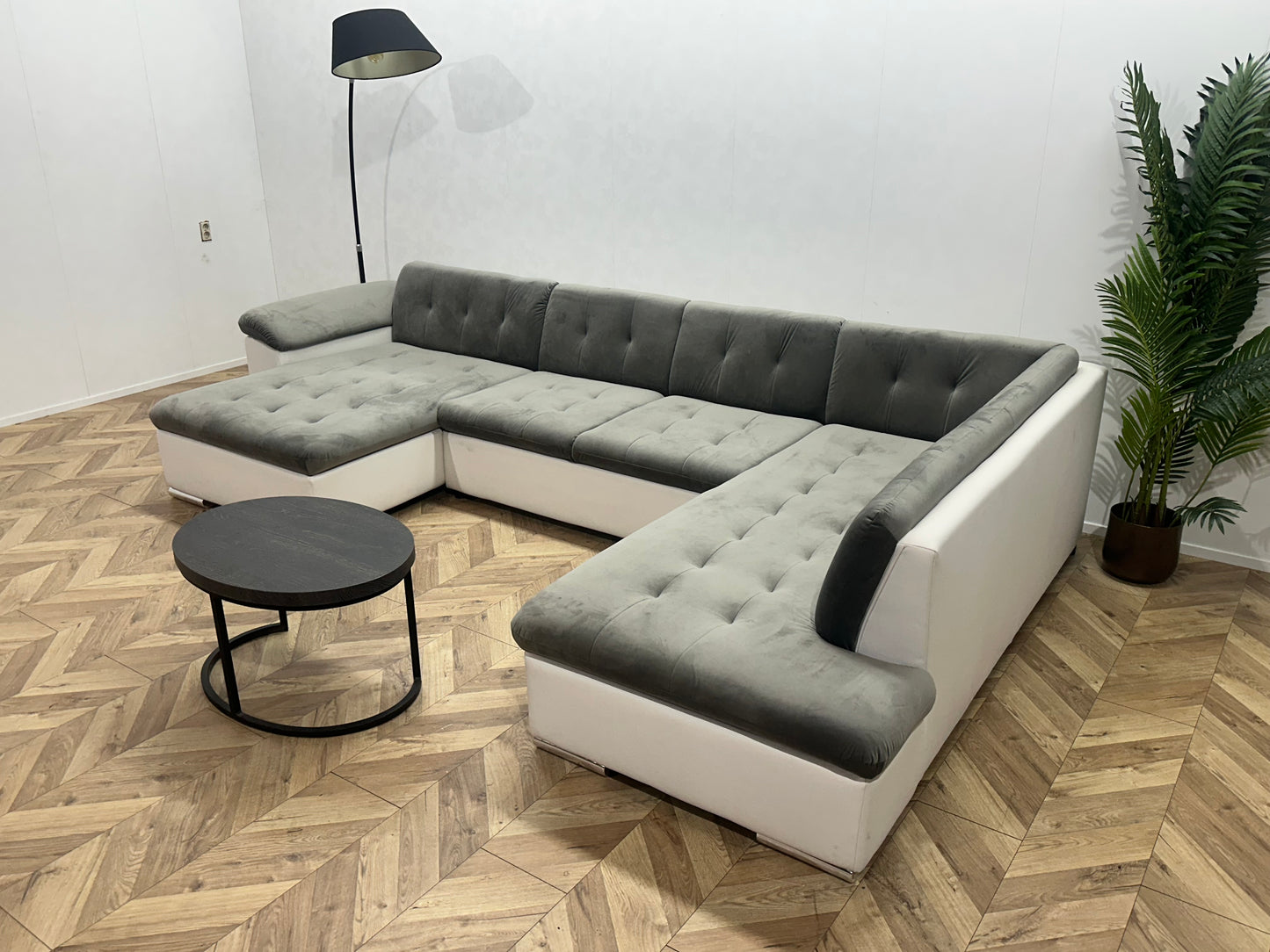 !Showroommodel! Grijze/Witte Velvet/Lederen U Bank