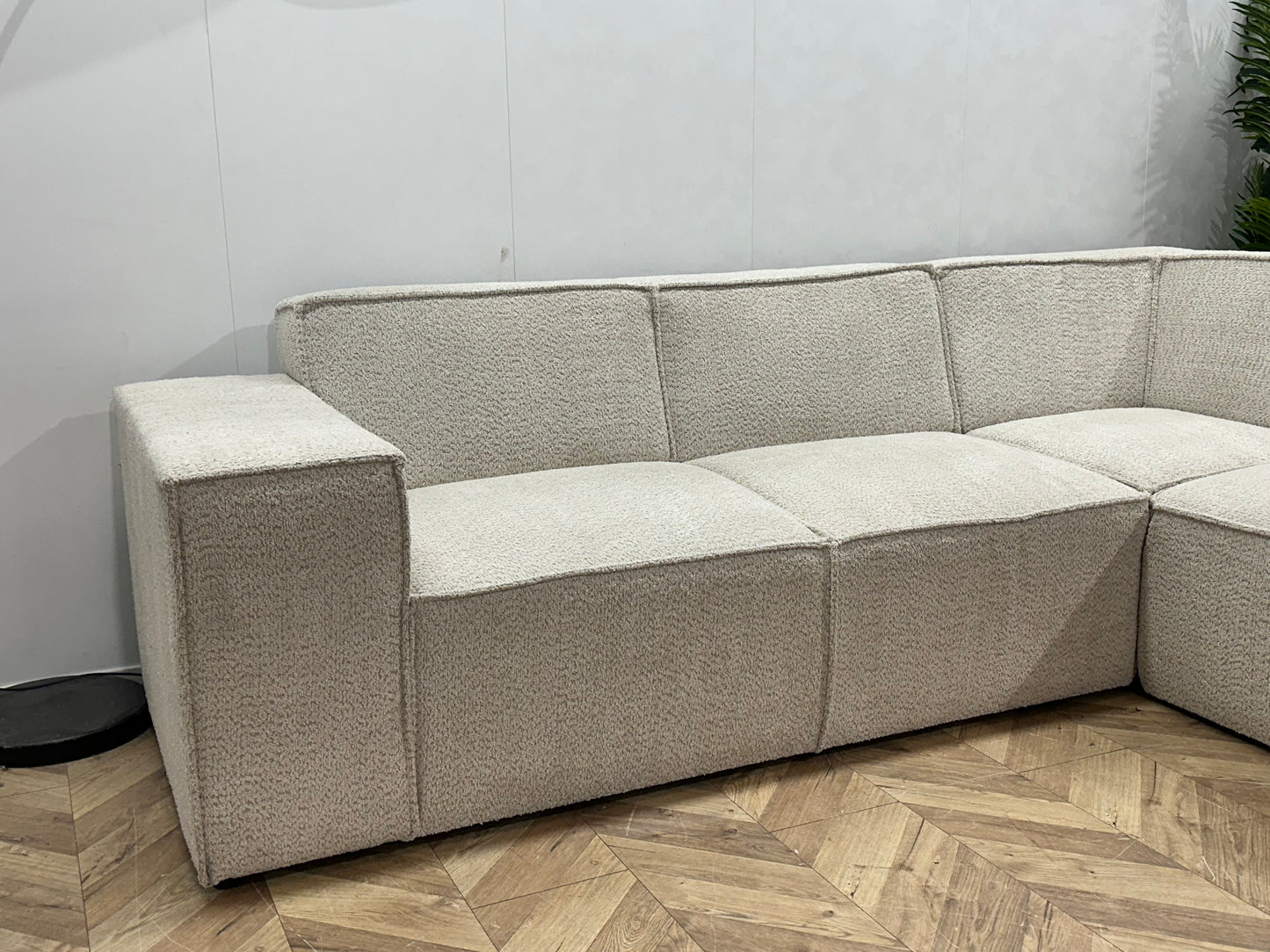 !Showroommodel! Witte/Crème Bouclé Hoekbank