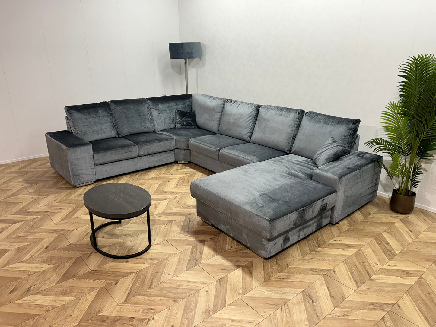 Licht Grijze Velvet U Bank ~ Losse Rugkussens Met Afneembare Hoezen