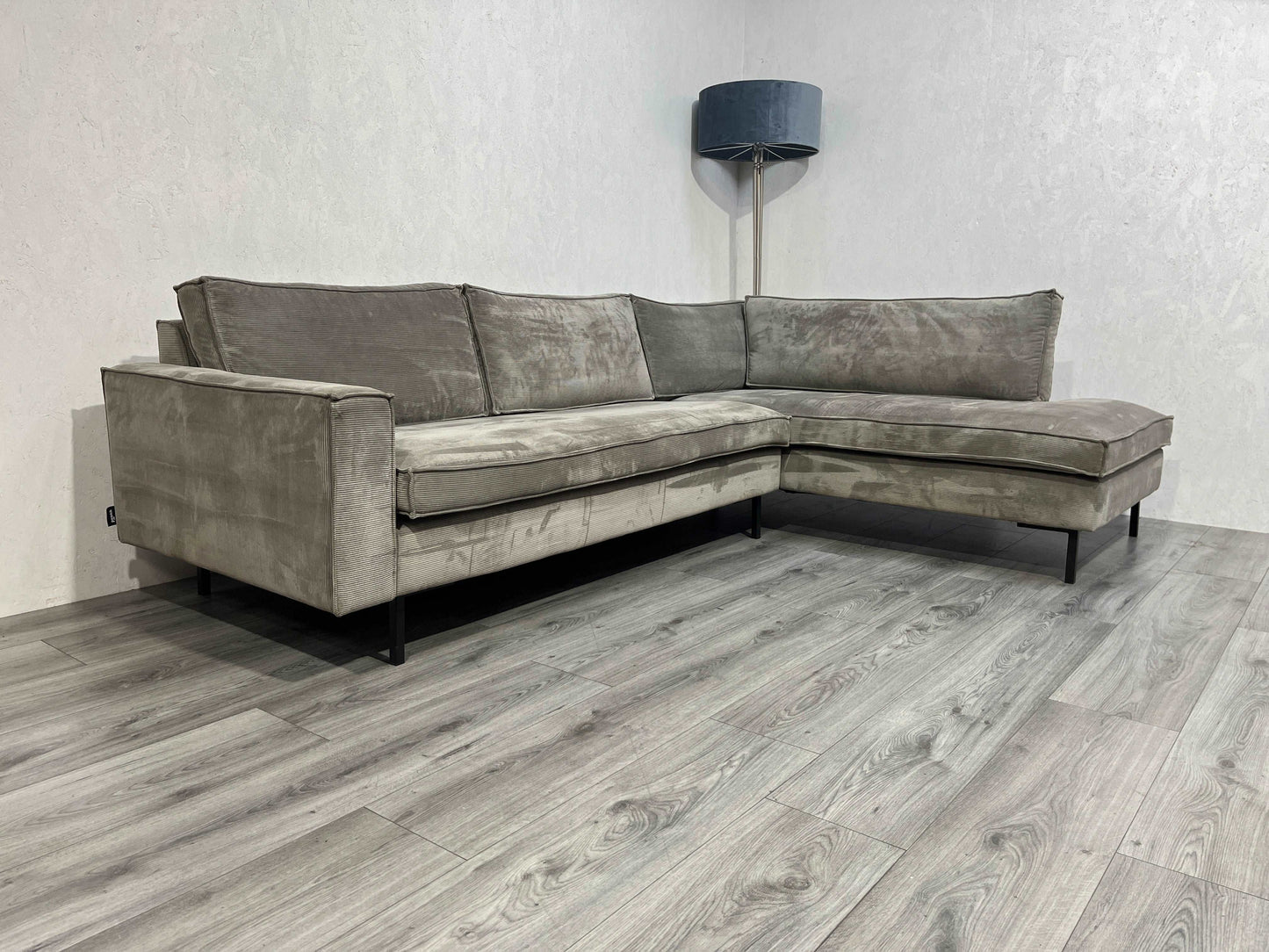 Licht Grijze Wood Ribstof Hoekbank ~ Nieuwstaat - Banken Bazaar