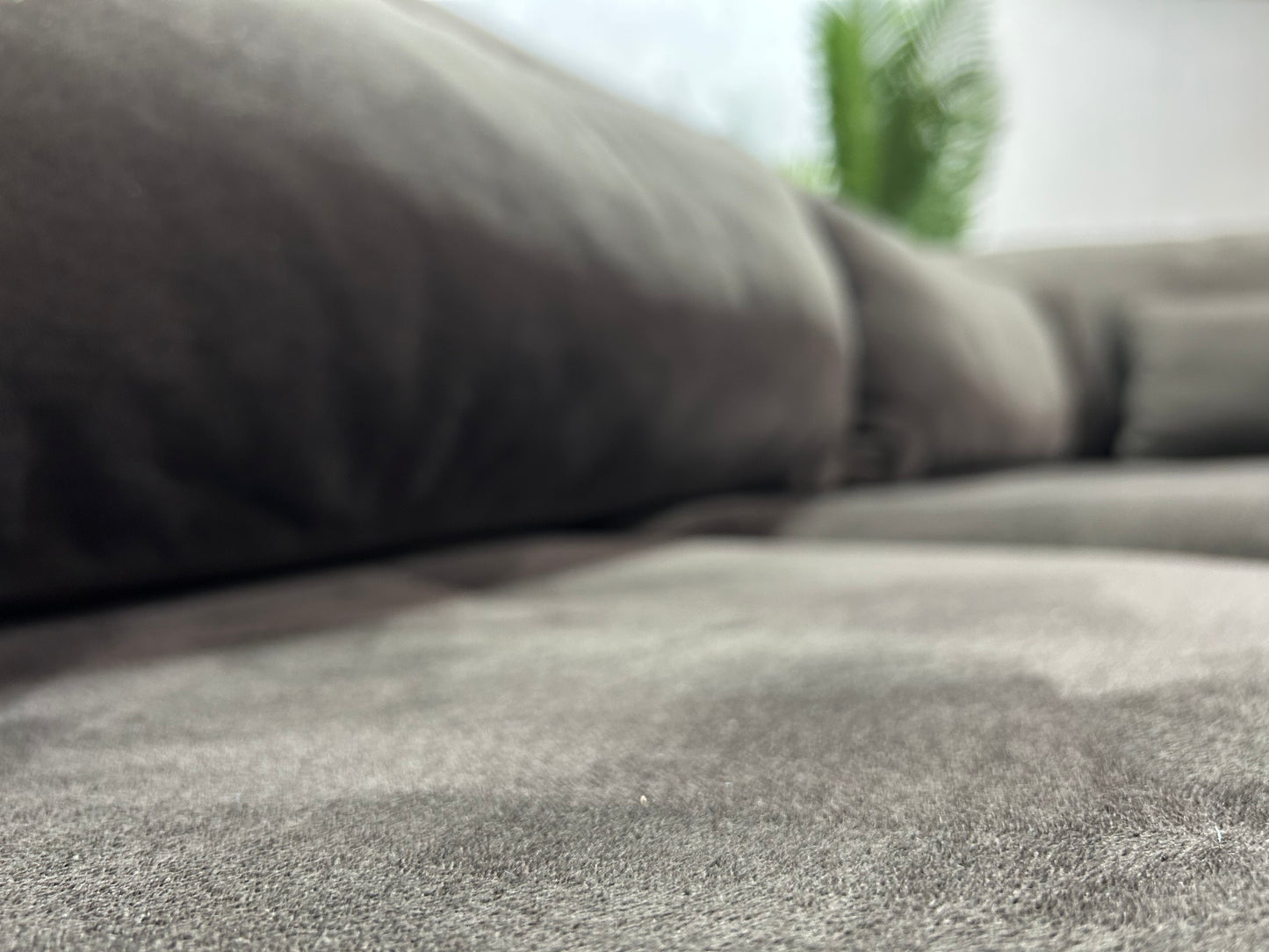 Bruine Velvet Hoekbank ~ Losse Kussens Met Afneembare Hoezen