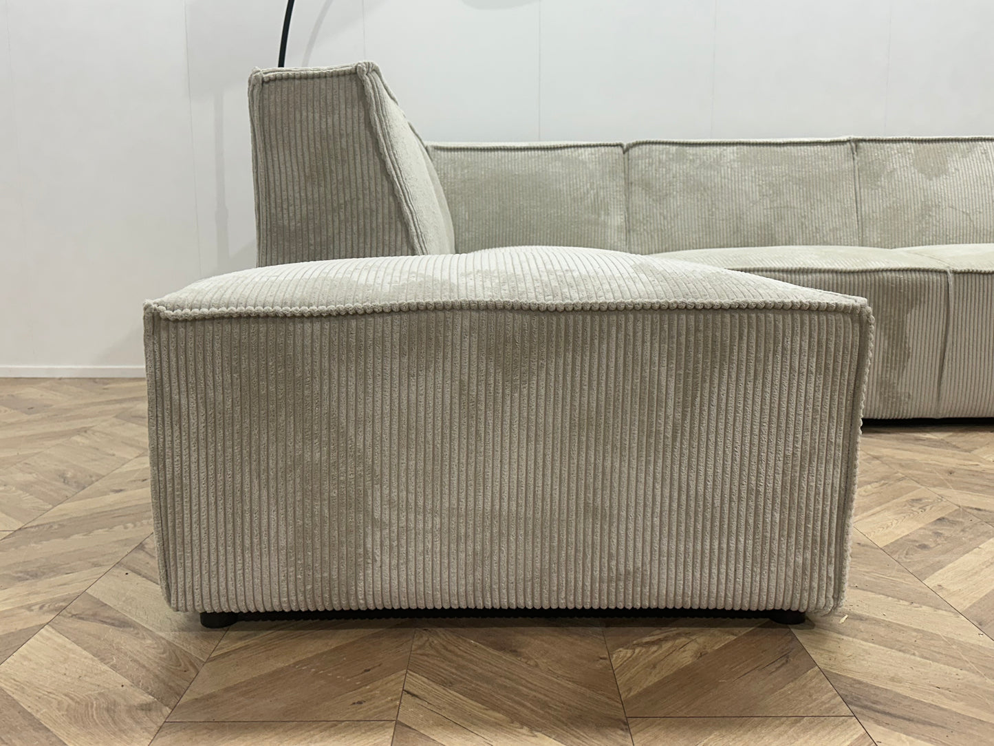!Showroommodel! Crème Ribstof Hoekbank