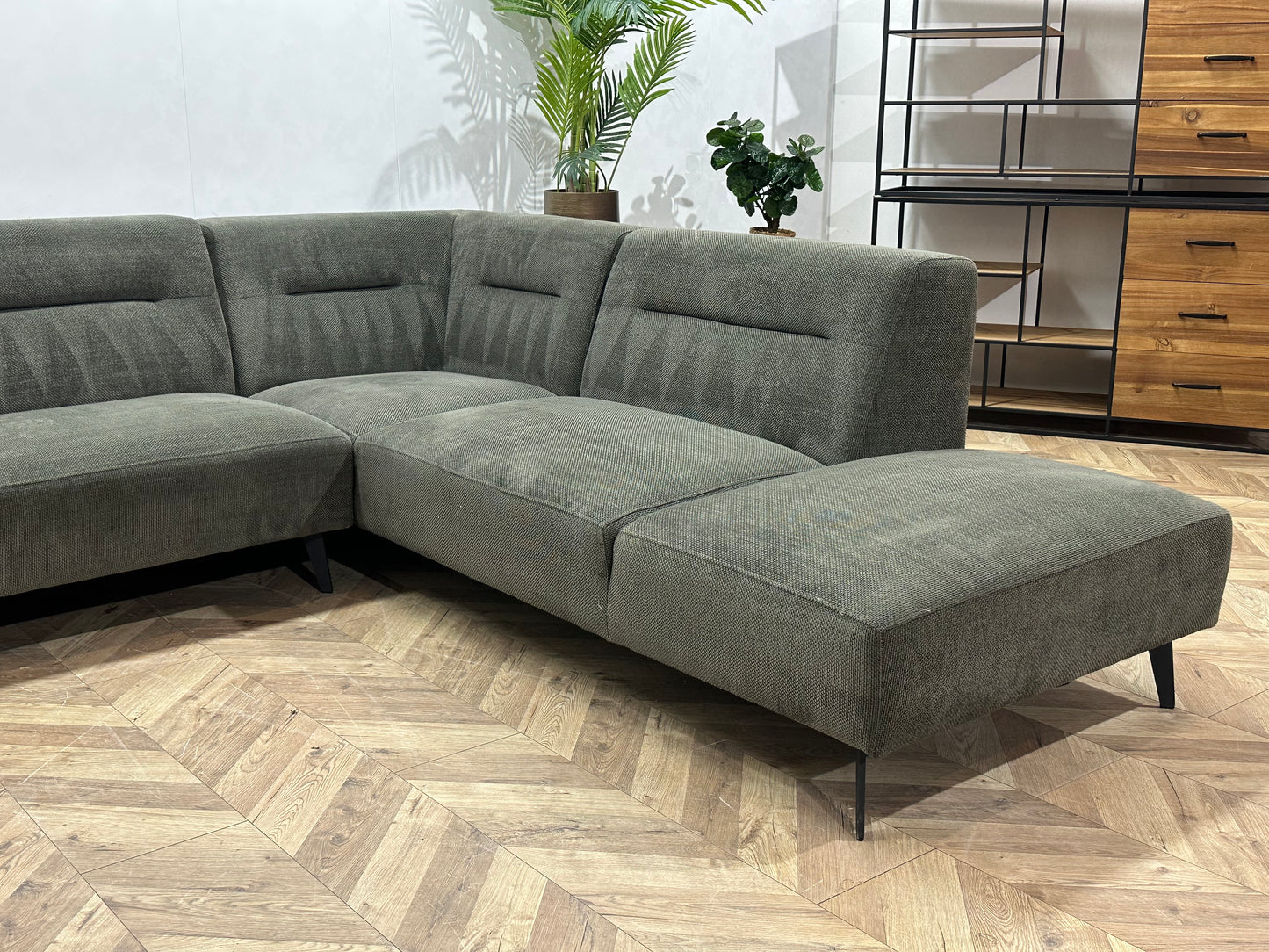 Donker Groene Suède Stoffen Hoekbank ~ Vaste Kussens