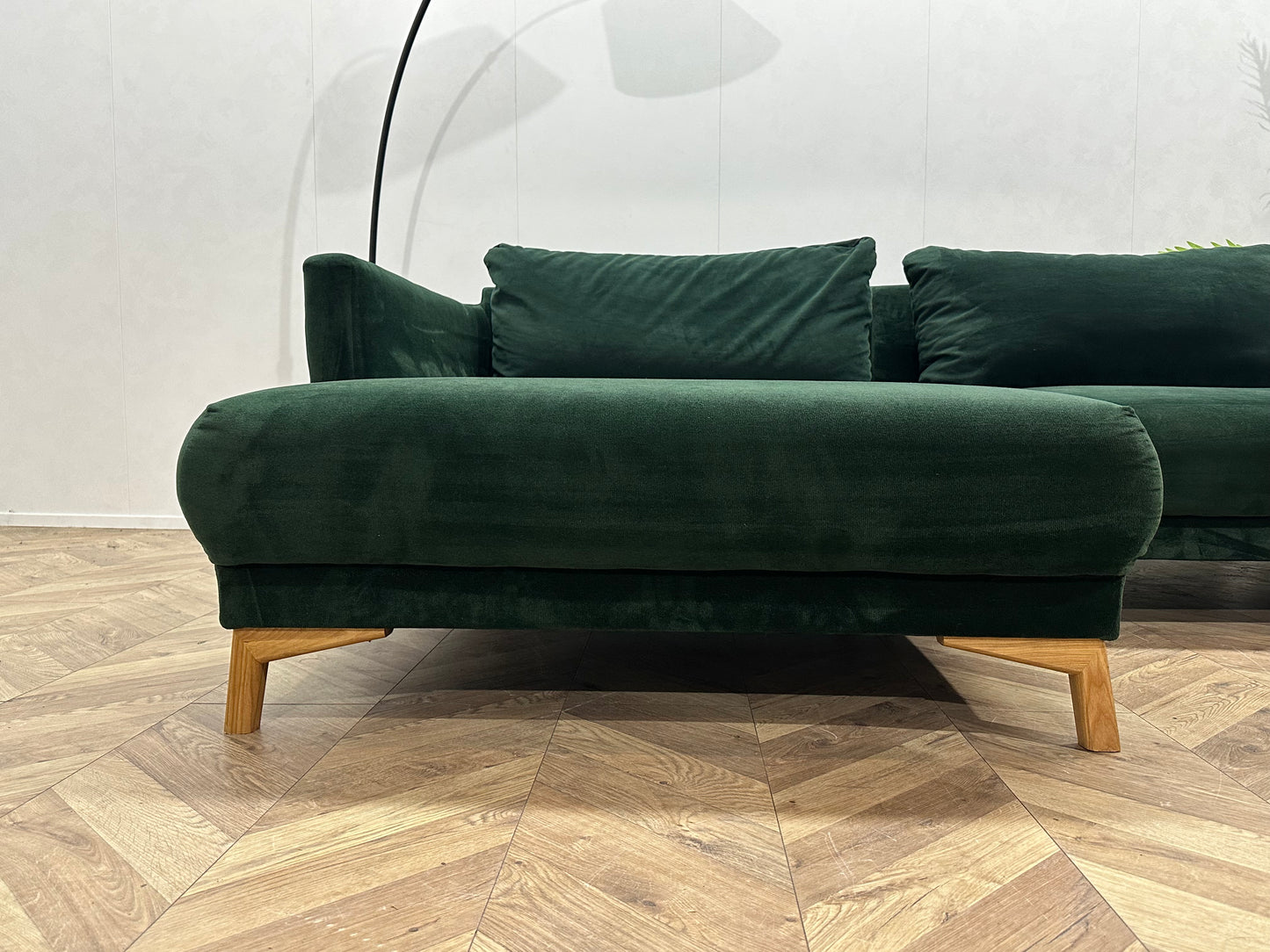Groene Velvet Hoekbank ~ Losse Rugkussens Met Afneembare Hoezen