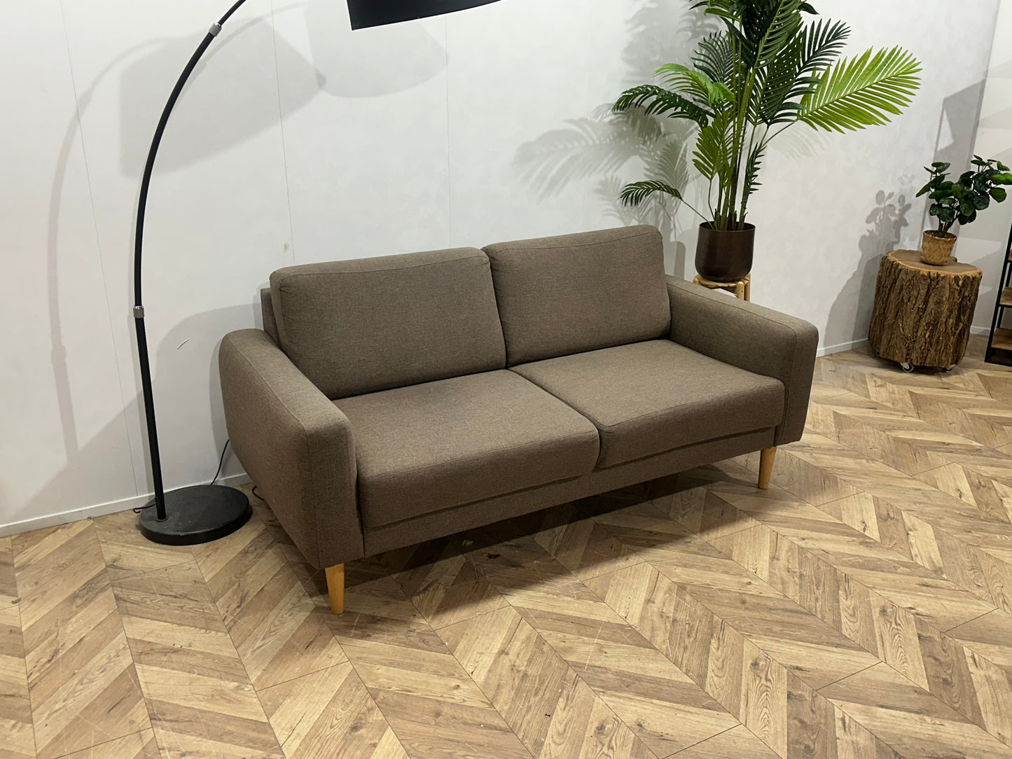 Licht Bruine 2.5-Zits Bank ~ Losse Rugkussens Met Afneembare Hoezen