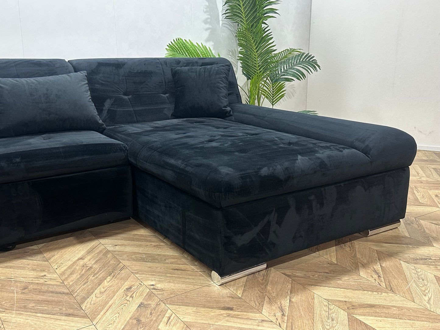 !Showroommodel! Zwarte Velvet U Bank ~ Slaapfunctie ~ Opbergruimte