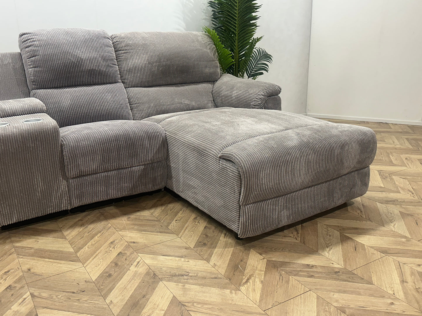 Licht Grijze Ribstof U Bank ~ Relaxfunctie ~ Kleine Opbergruimte ~ Nieuwstaat