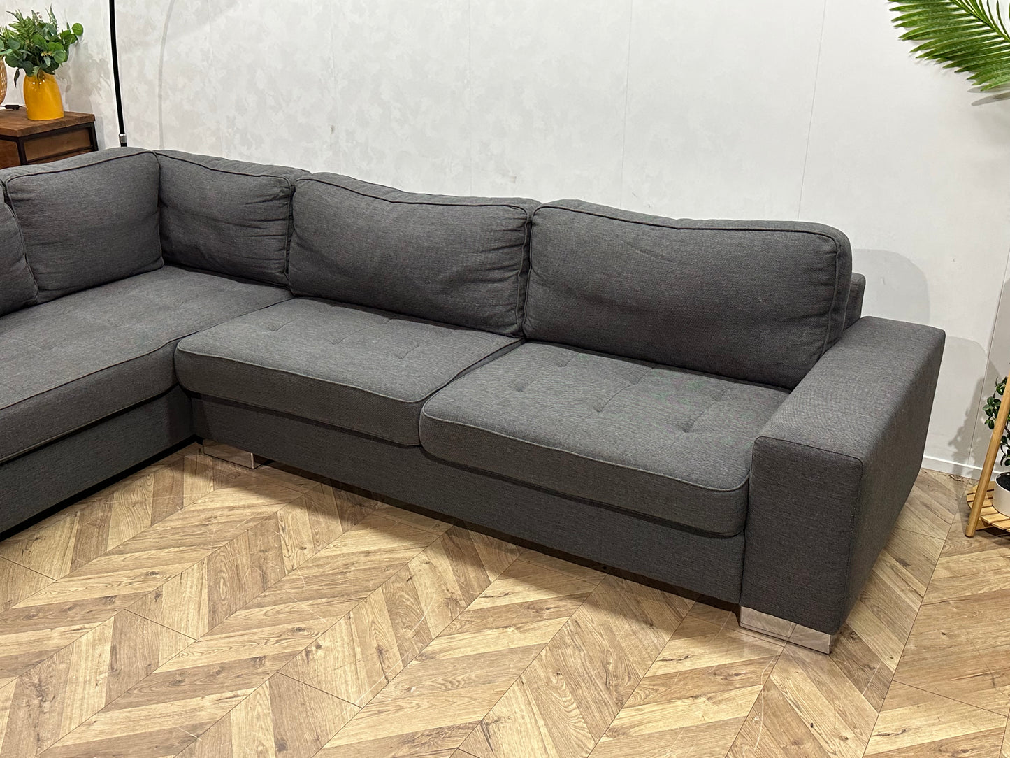 Goossens Grijze Hoekbank ~ Losse Kussens Met Afneembare Hoezen