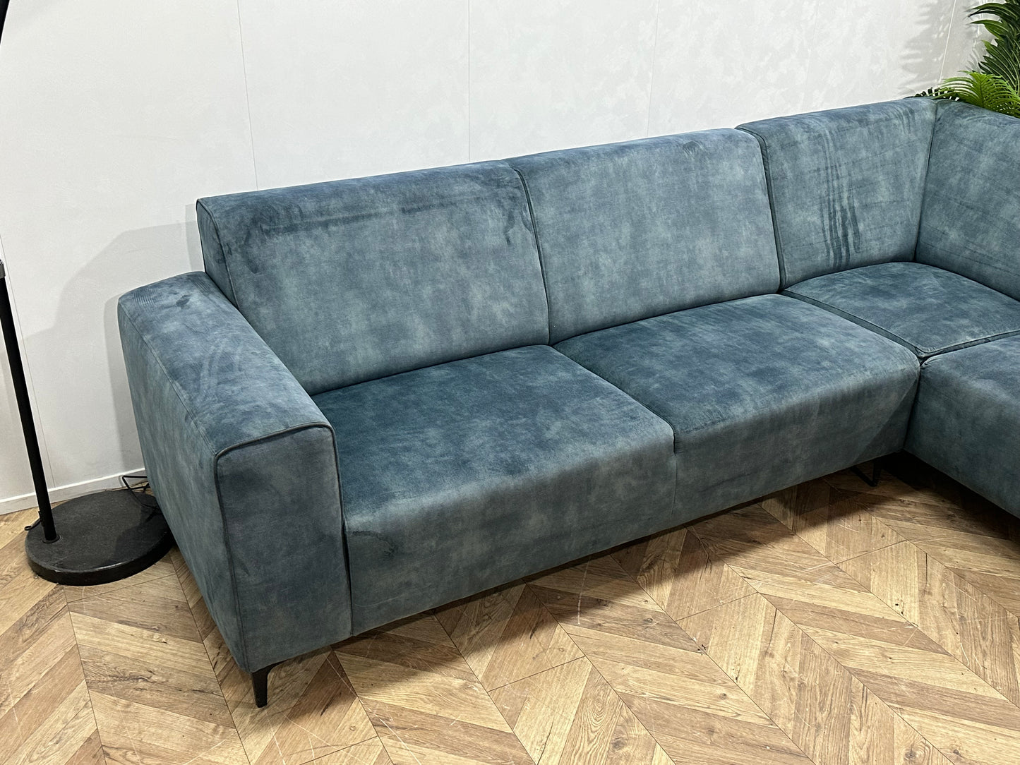 Blauwe Velvet Hoekbank ~ Nieuwstaat