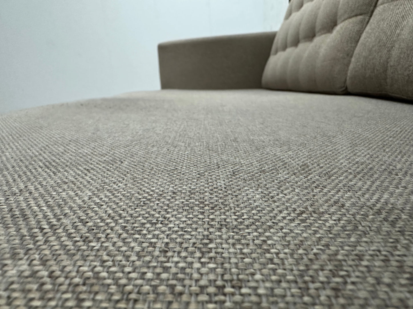 Beige 2.5-Zits Bank ~ Losse Kussens Met Afneembare Hoezen