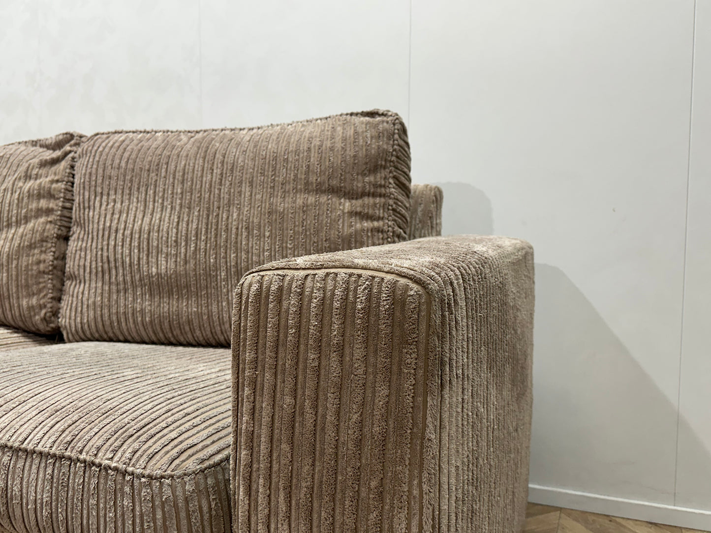 Beige Ribstof Hoekbank ~ Losse Kussens Met Afneembare Hoezen