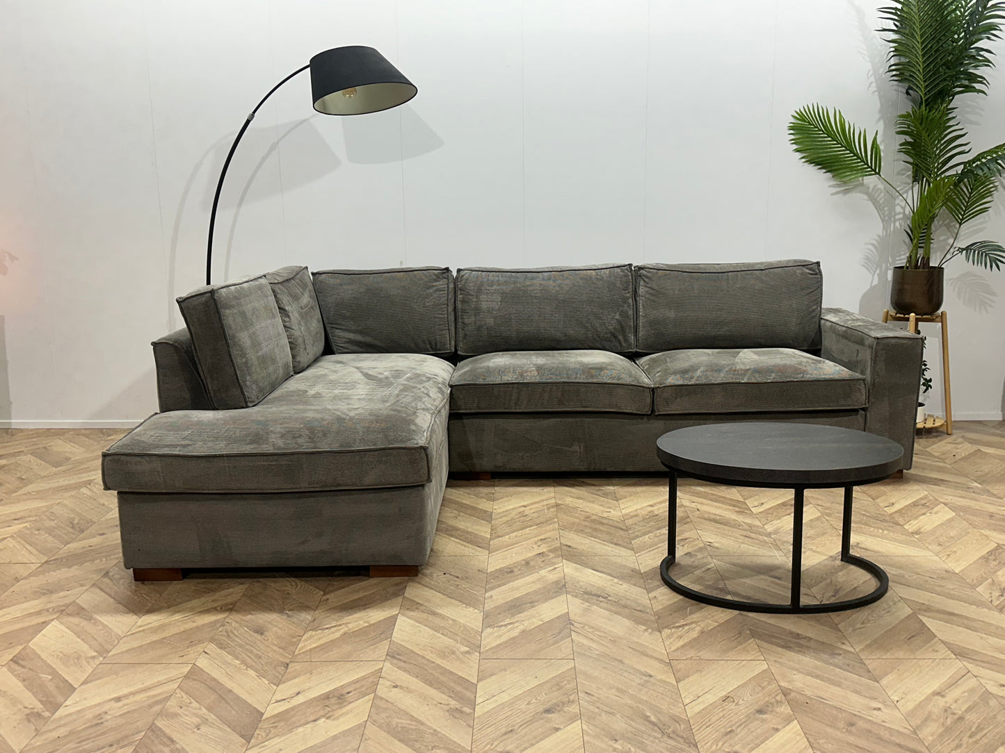 Woood Grijze Ribstof Hoekbank ~ Losse Rugkussens Met Afneembare Hoezen