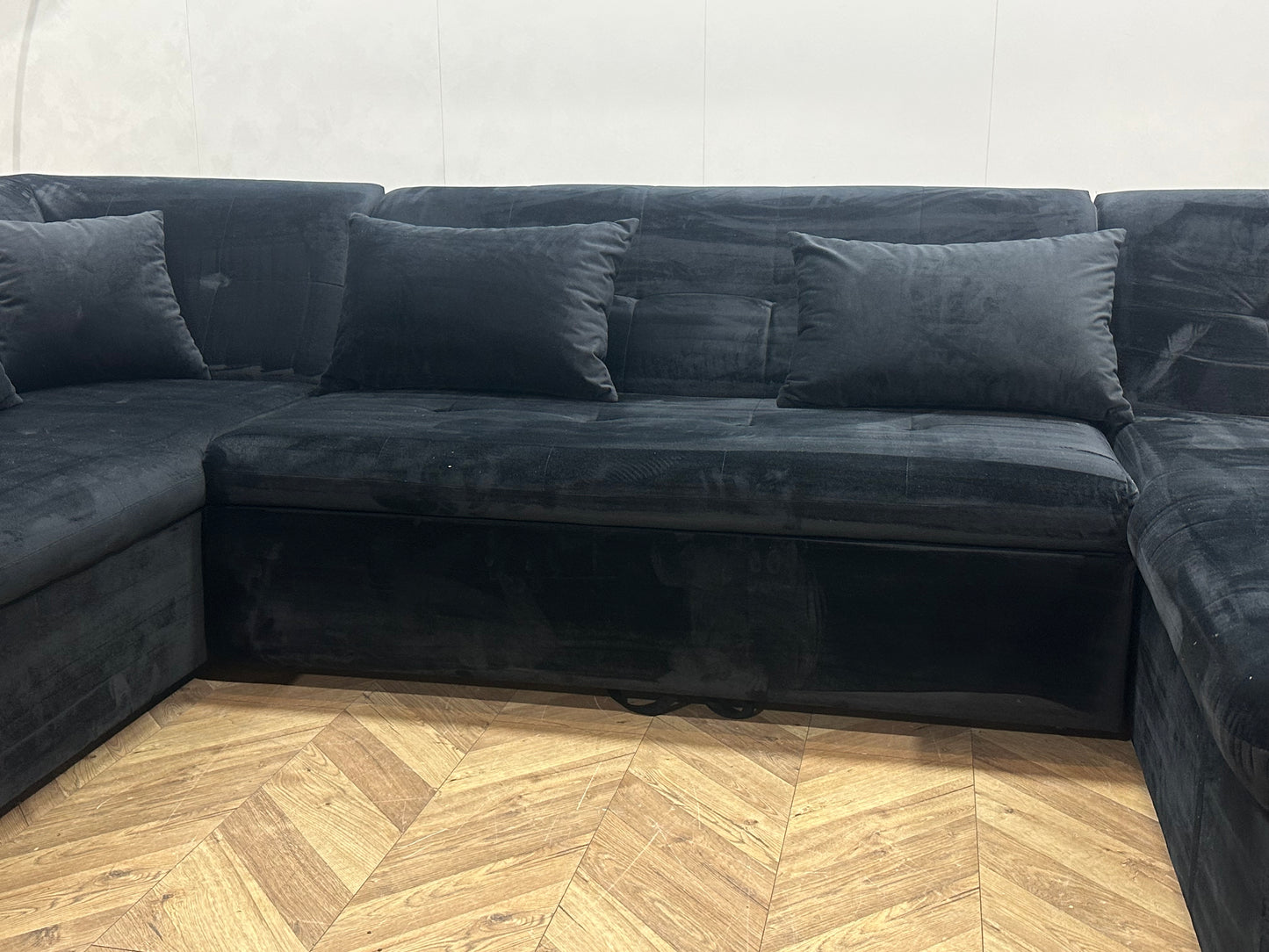 !Showroommodel! Zwarte Velvet U Bank ~ Slaapfunctie ~ Opbergruimte