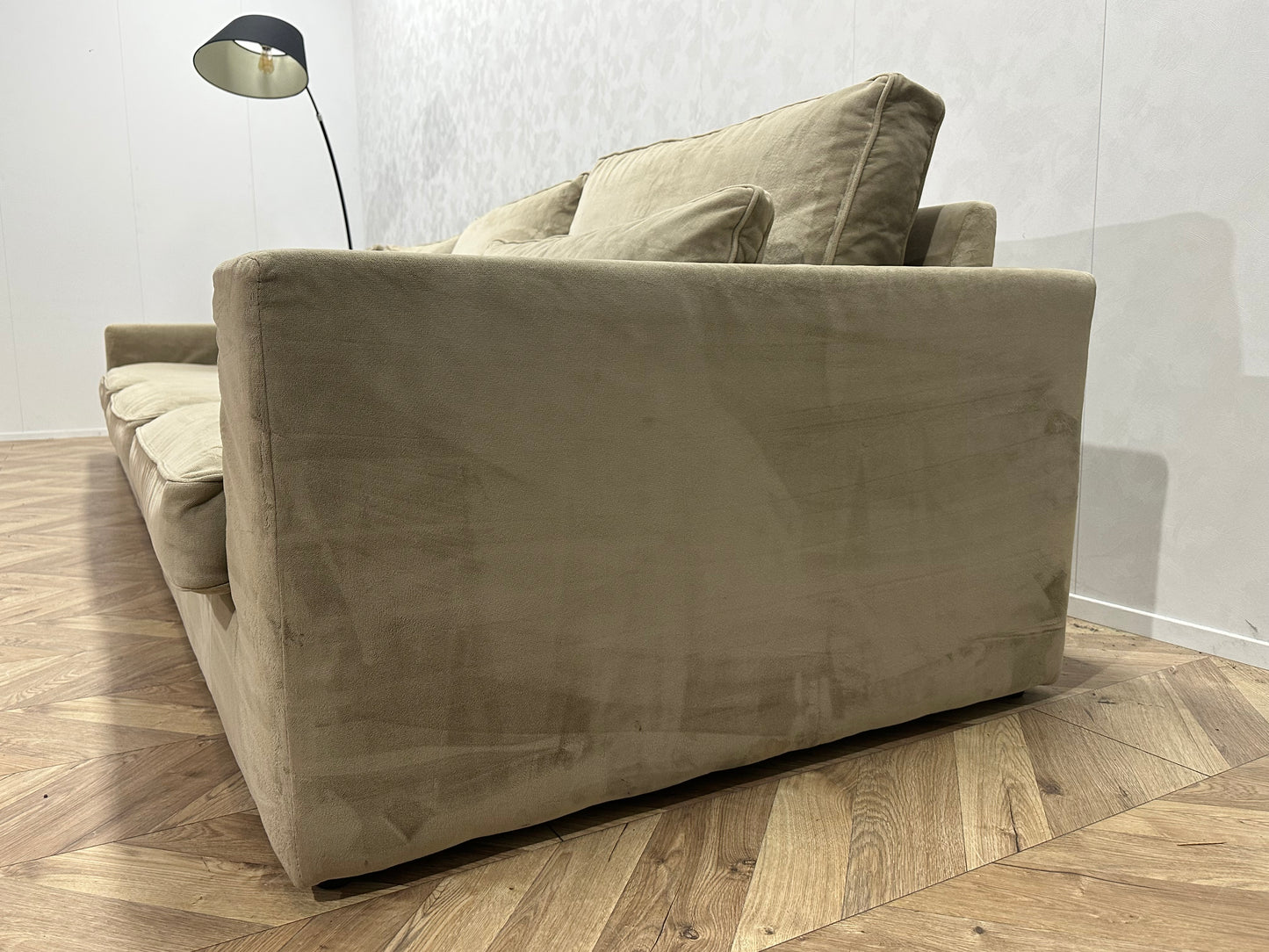 Beige Velvet 4-Zits Bank Inc Hocker ~ Losse Kussens Met Afneembare Hoezen
