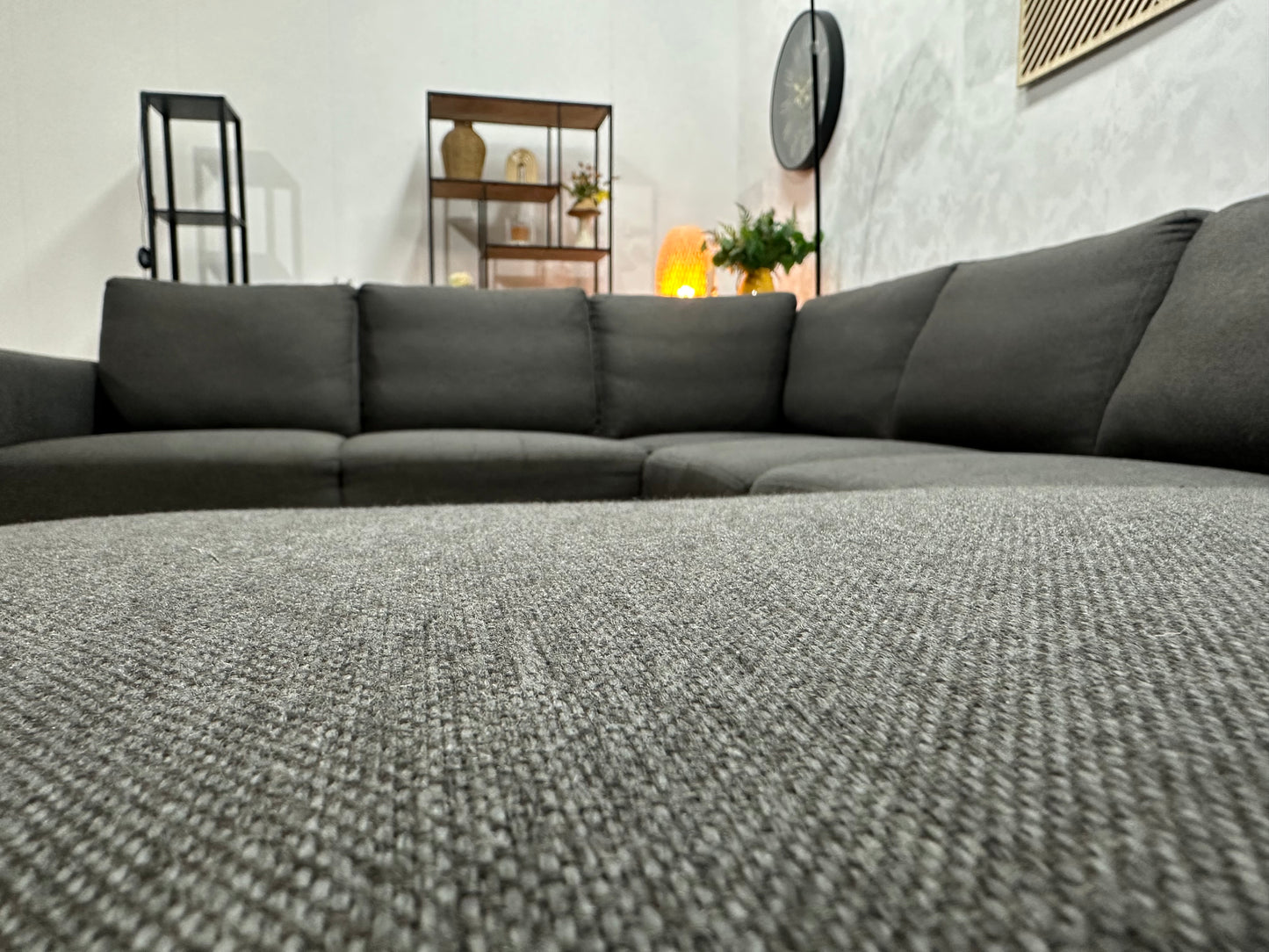 Grijze U Bank ~ Losse Rugkussens Met Afneembare Hoezen