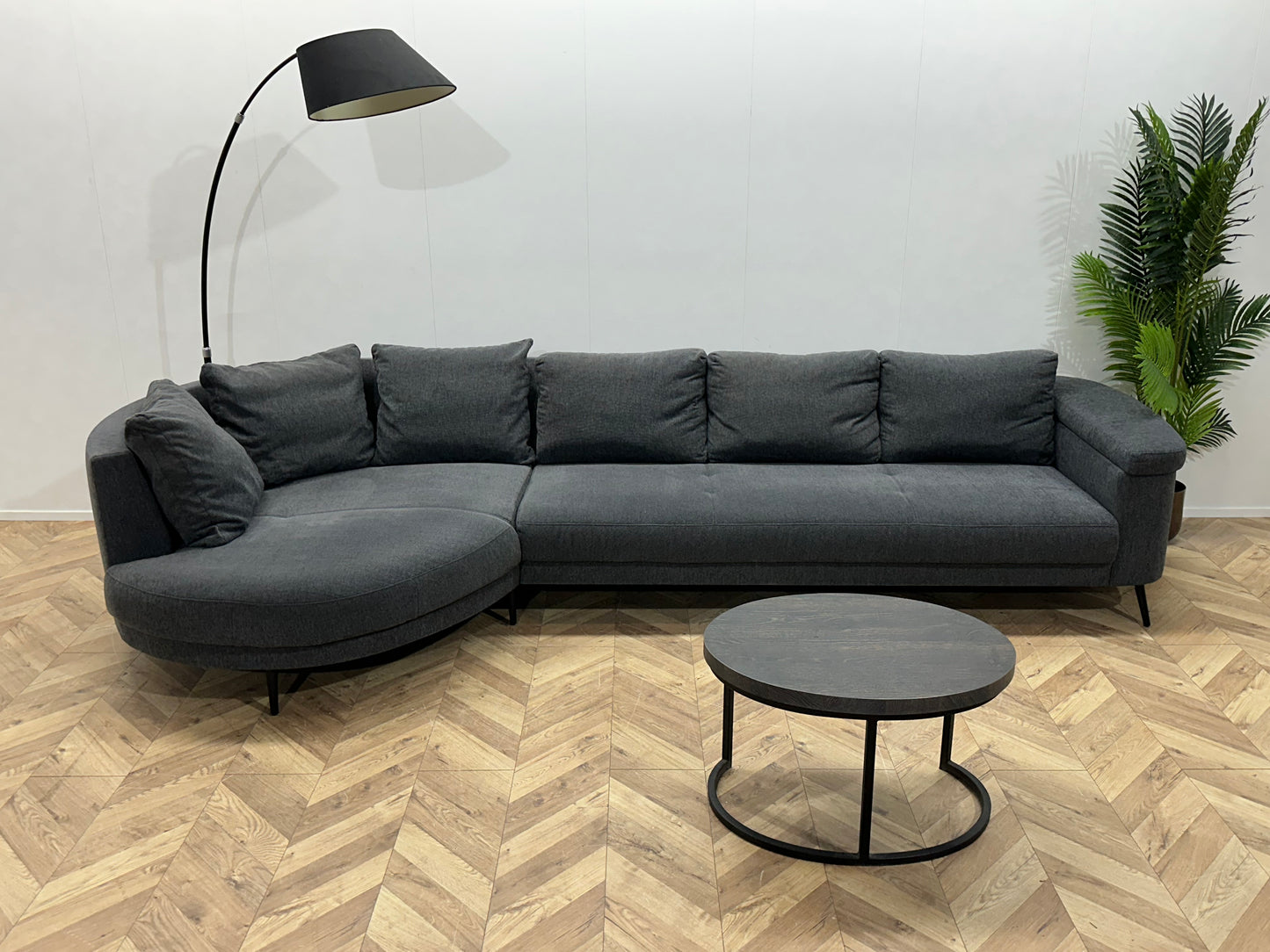 Grijze Design Hoekbank ~ Losse Rugkussens Met Afneembare Hoezen ~ Kleine Opbergruimte